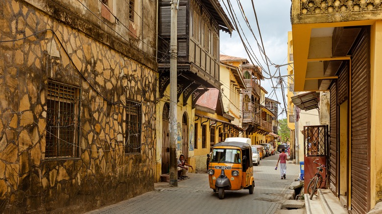 Tuk tuk in Mombasa