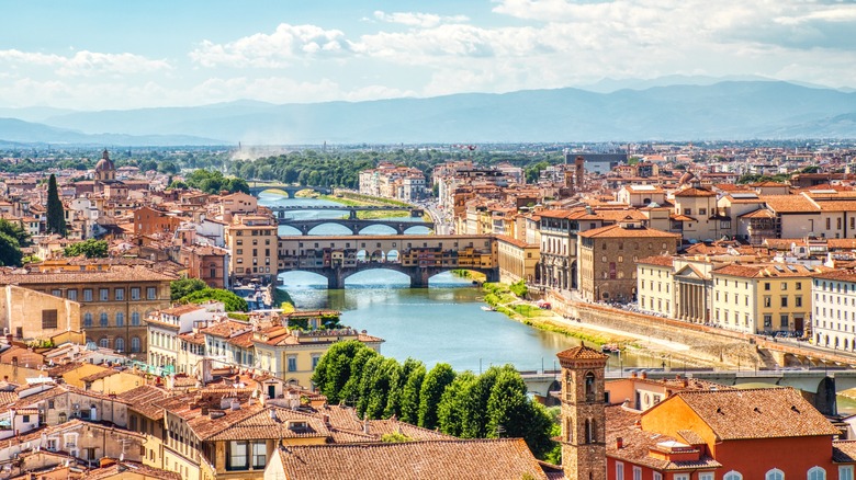 Birdseye view of Ponte Vecchio Bridge