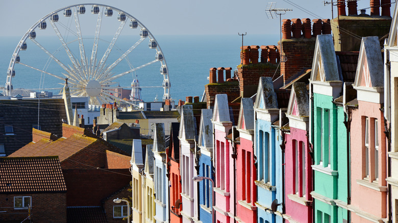 brighton ferris wheel and homes