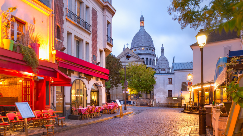 Place du Tertre in Paris