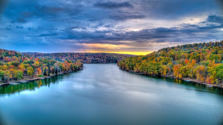 colorful view over Deep Creek Lake