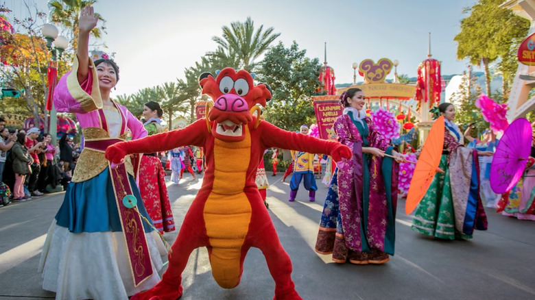 Mulan characters at Disneyland
