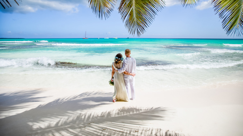 Tropical marriage ceremony