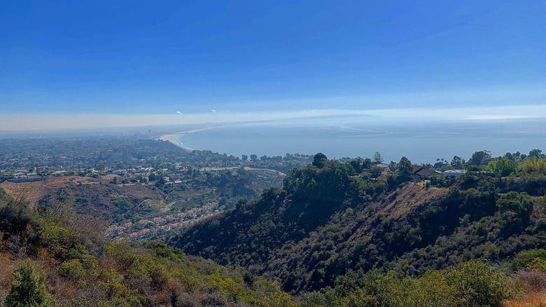 Views from Los Liones Trail