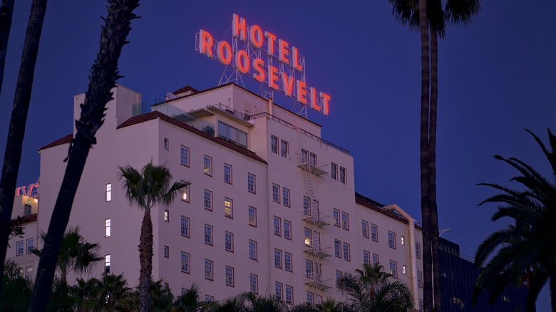 view of Hotel Roosevelt