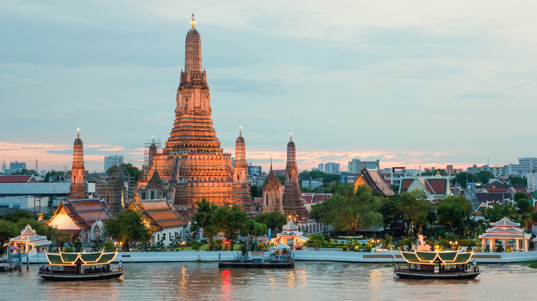 temple in bangkok, thailand