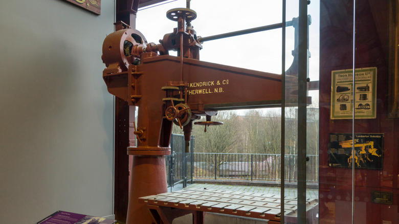 Industrial machine at the Summerlee Museum 