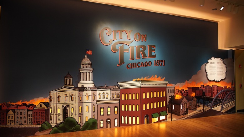 inside the Chicago History Museum