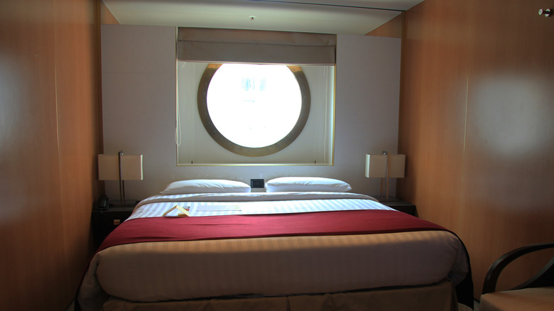 cruise cabin with window