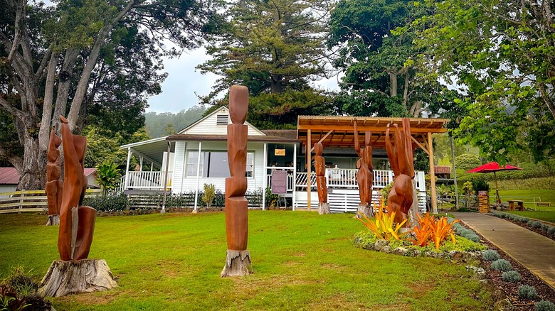 Exterior of MauiWine tasting room