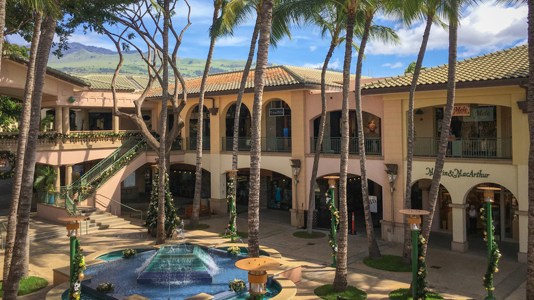 Exterior of Shops at Wailea