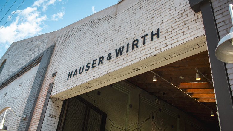 Huaser & Wirth building front