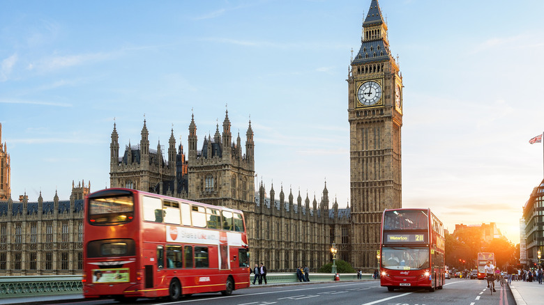 London's Big Ben at dusk.