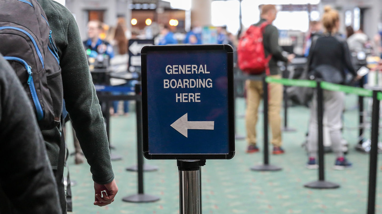 Sign for traditional security screening