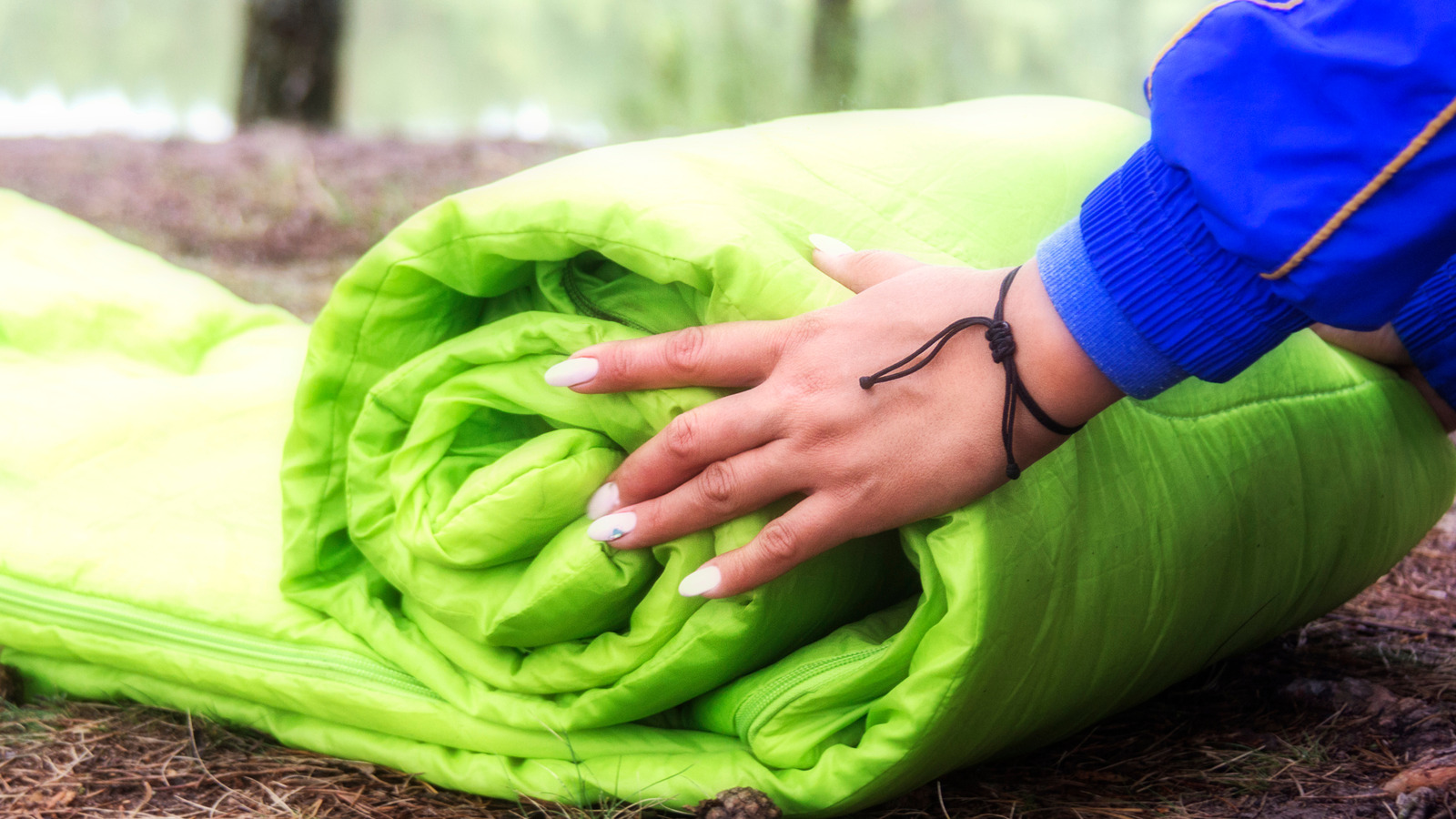 the-big-mistake-you-re-making-with-your-sleeping-bag-when-camping