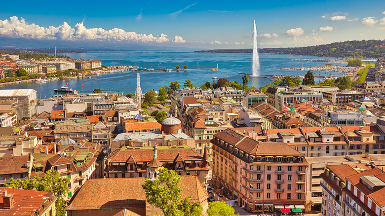 Skyline of Geneva and Lake Geneva