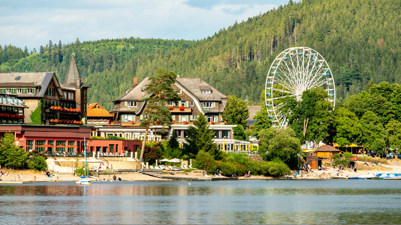 Attractions at Titisee over lake