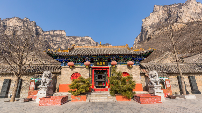 Wanshan Temple at Yuntai Mountain