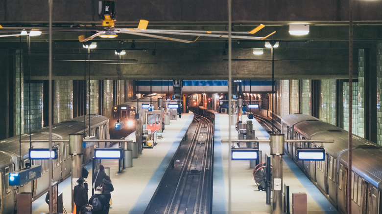 Chicago O'Hare train station