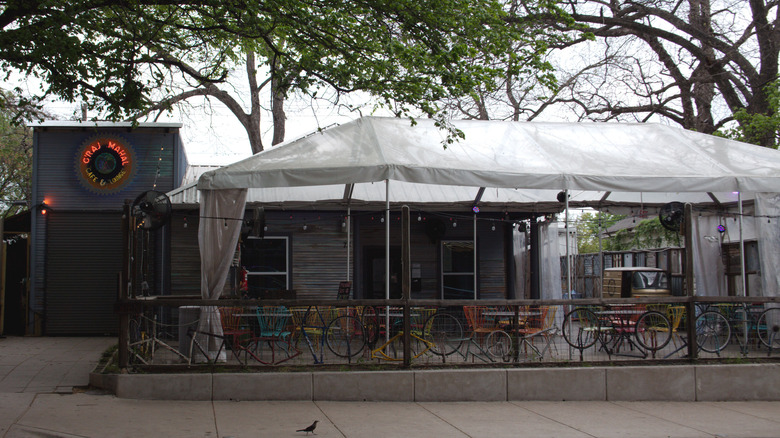 food trucks on Rainey Street