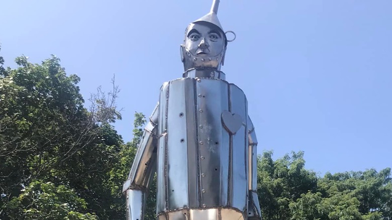 tin statue at Oz Park