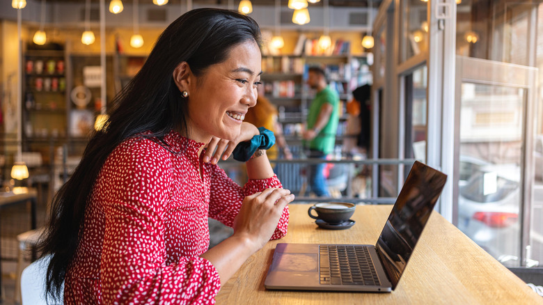 woman using her laptop