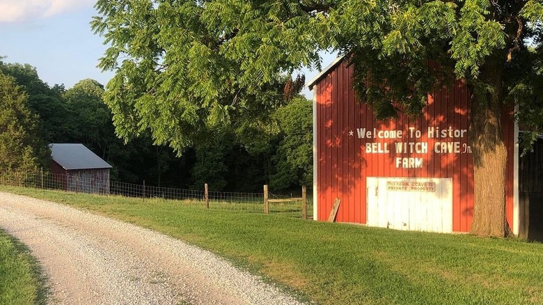 Bell Witch Farm Barn Sign