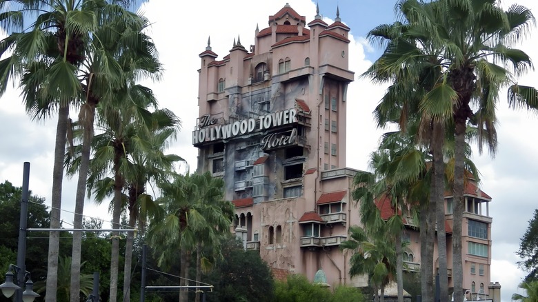 Tower Terror Sunset Boulevard palm trees