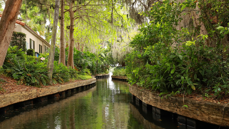 Canals cut through Winter Park