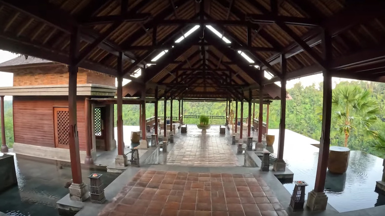 View from Mandapa lobby platform