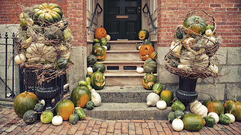 pumpkins decorating Salem