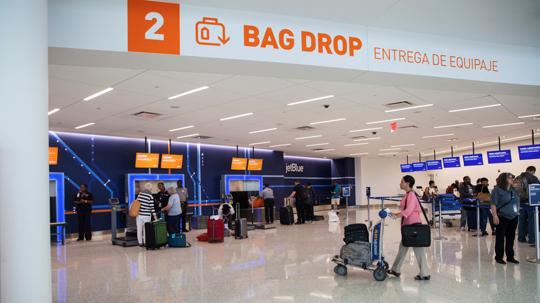JetBlue luggage drop