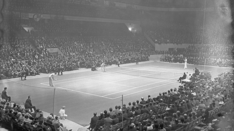 Old image of MSG tennis match
