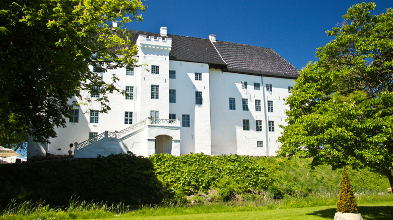 Dragsholm Castle from the side