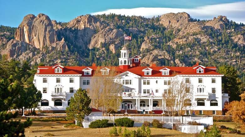 Stanley Hotel with mountains