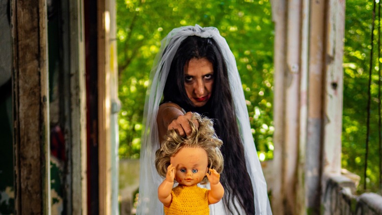 La Llorona woman costume