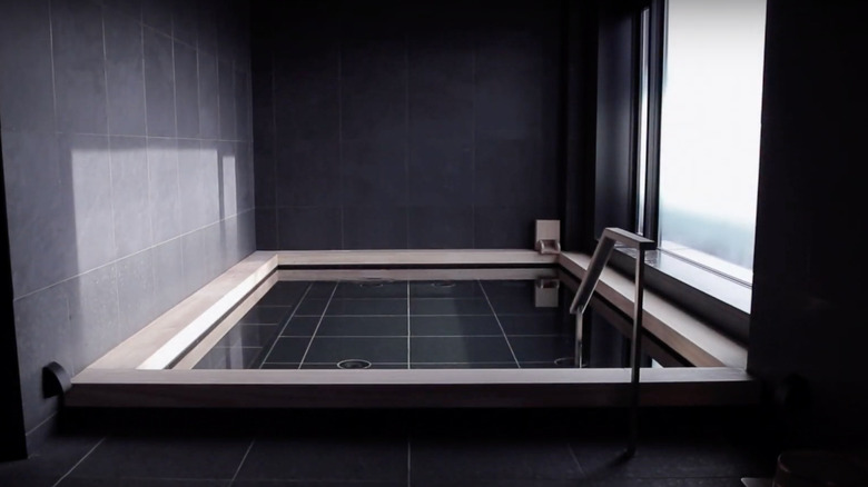 Indoor hot spring tub