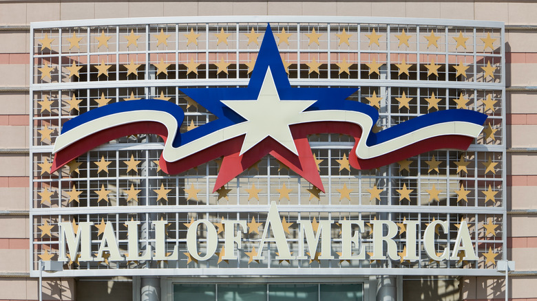 Mall of America sign