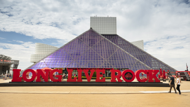  Rock & Roll Hall of Fame