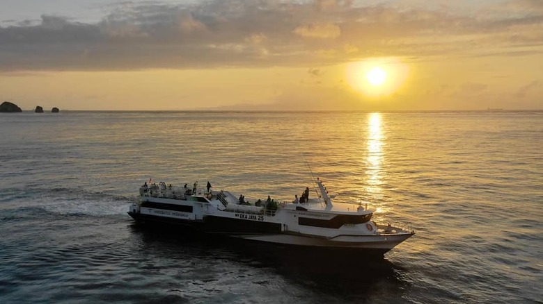 Fast boat traveling to Gili Islands