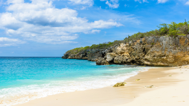 Blue waters at Curacao beach