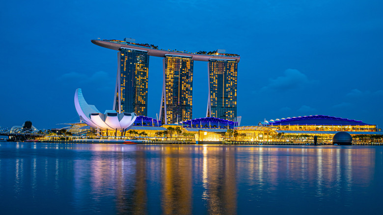 Singapore's Marina Bay at night