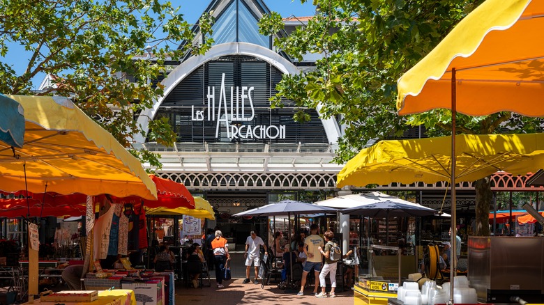 Covered market in Arcachon