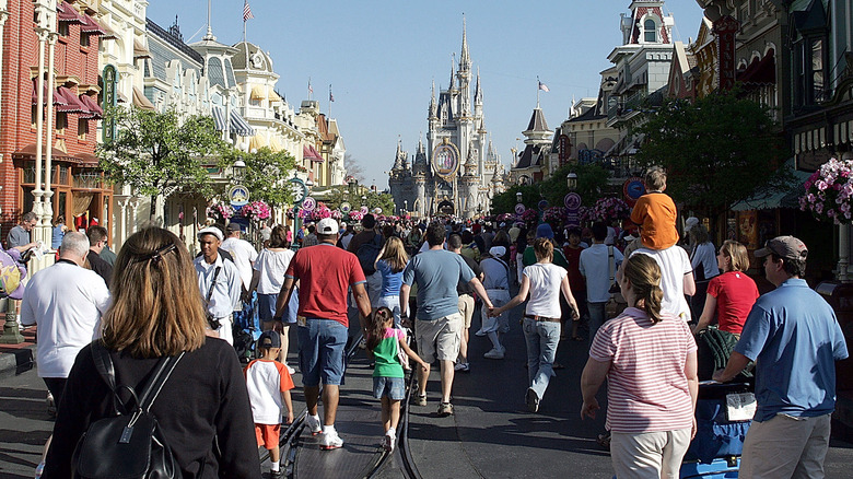 Patrons walking on DIsney Main Street 