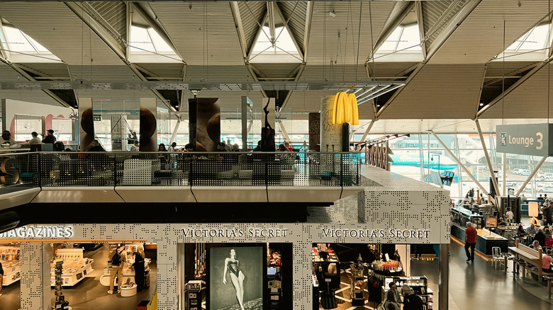 Airport stores with natural light