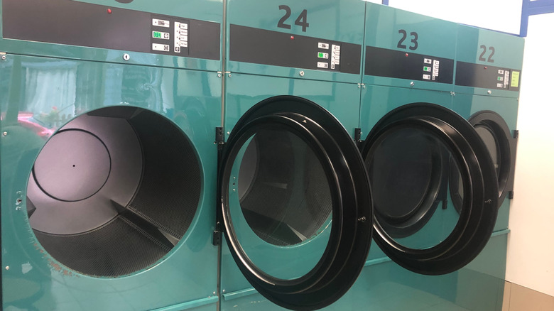 Self-service washing machines in France