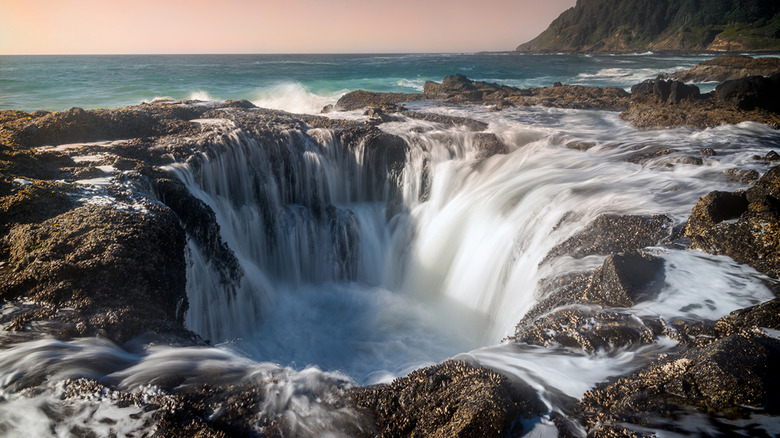 Oregon: Thor's Well