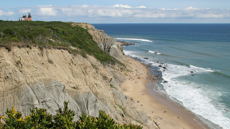 Rhode Island: Mohegan Bluffs