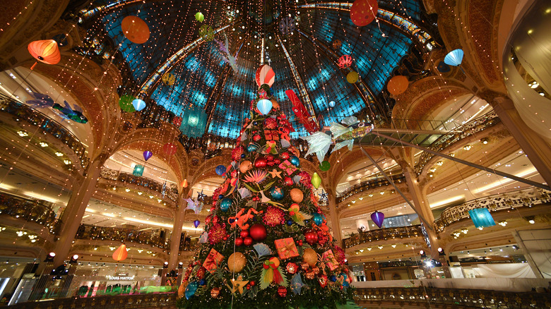 Galeries Lafayette Christmas tree December 2020