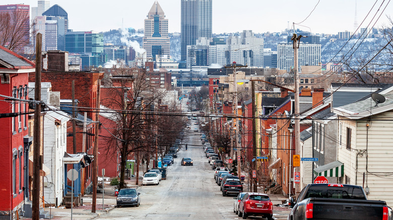 A sloped Pittsburgh street